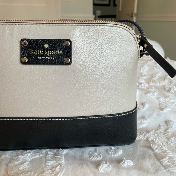 Black white Kate spade purse shoulder bag, leather grove street Millie - Picture 2 of 10